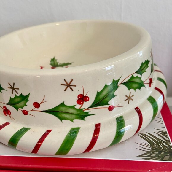 (2) VTG Lenox Christmas "Santa Paws" "Lick The Bowl" Pet Food ivy Berry Ceramic - Picture 9 of 15